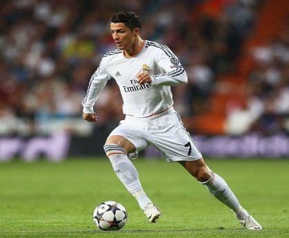 开云彩票-《ApexLegends》“极夜风暴”新地图上线，战术战局多变，引爆战火辉煌